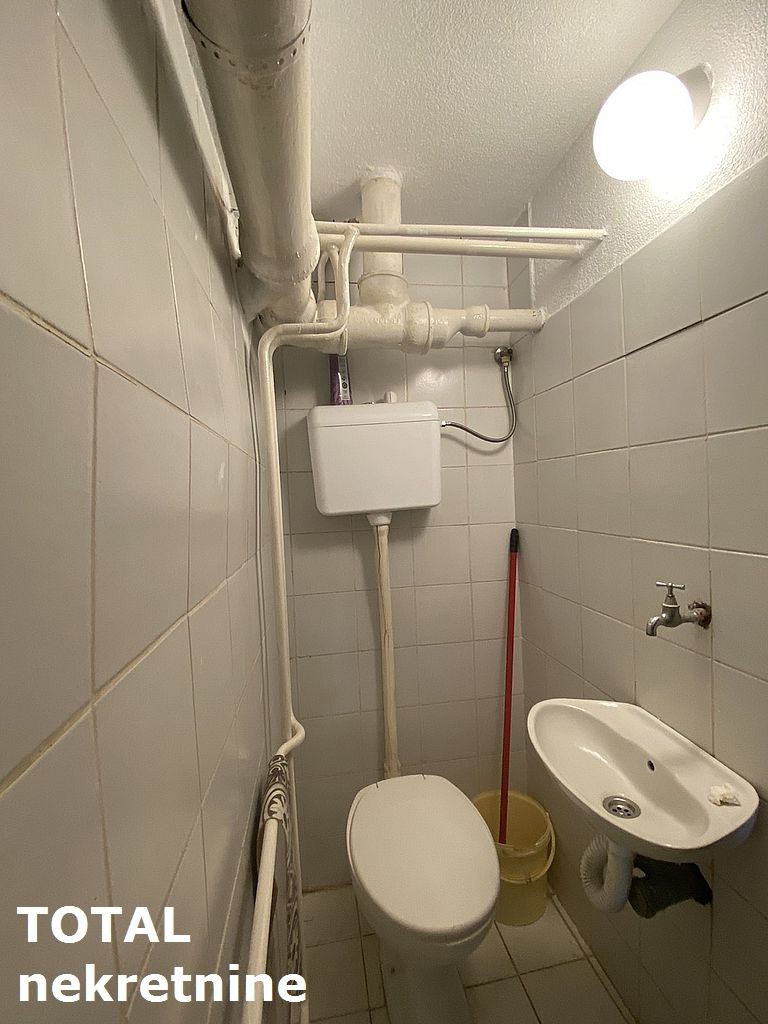 Lokal,NOVI SAD,CENTAR,kv: 29.00, € 46350, ID: 8089641 7