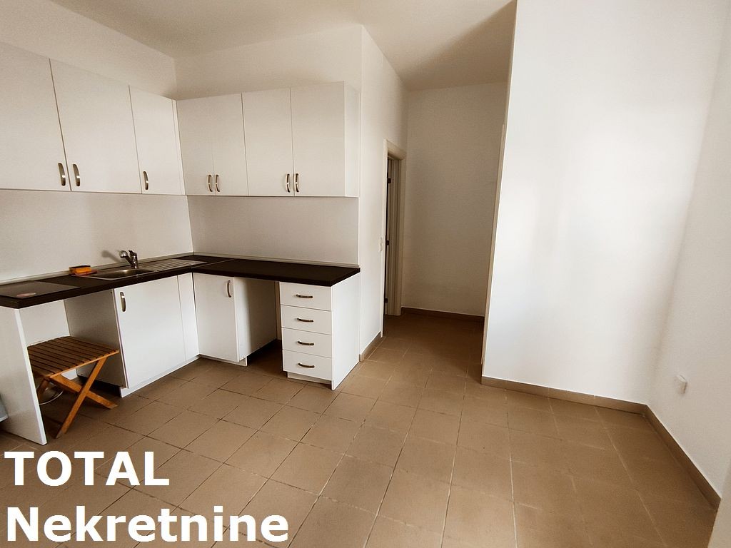Lokal,VETERNIK,BELI DVORI,kv: 970.00, € 950000, ID: 8089674 17