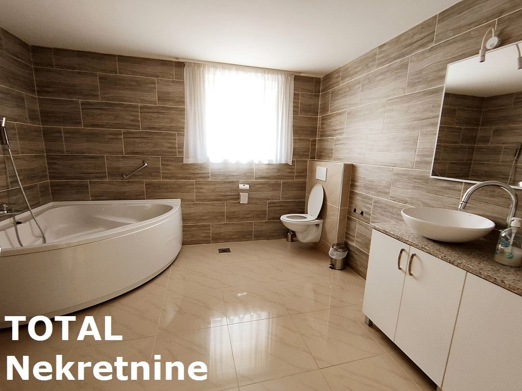 Lokal,VETERNIK,BELI DVORI,kv: 970.00, € 950000, ID: 8089674 18