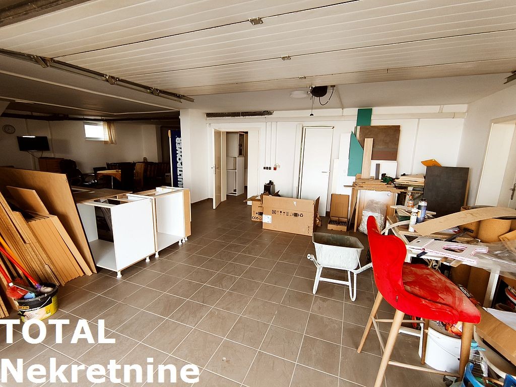 Lokal,VETERNIK,BELI DVORI,kv: 970.00, € 950000, ID: 8089674 23