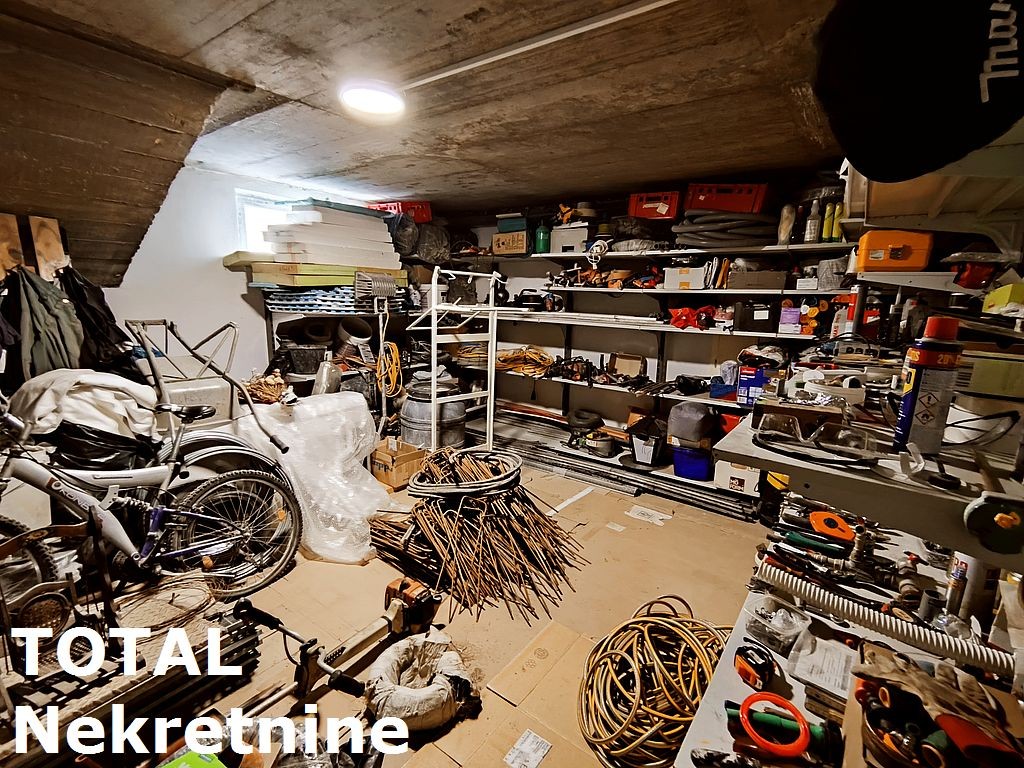 Lokal,VETERNIK,BELI DVORI,kv: 970.00, € 950000, ID: 8089674 24