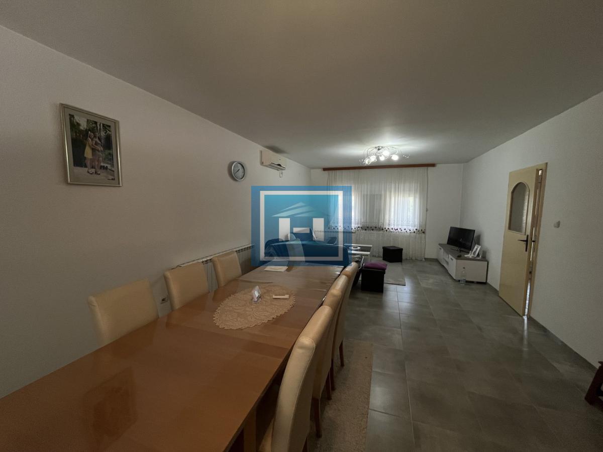 Na prodaju nova kuća 10 km od grada – legalizovana, useljiva i odmah dostupna 1