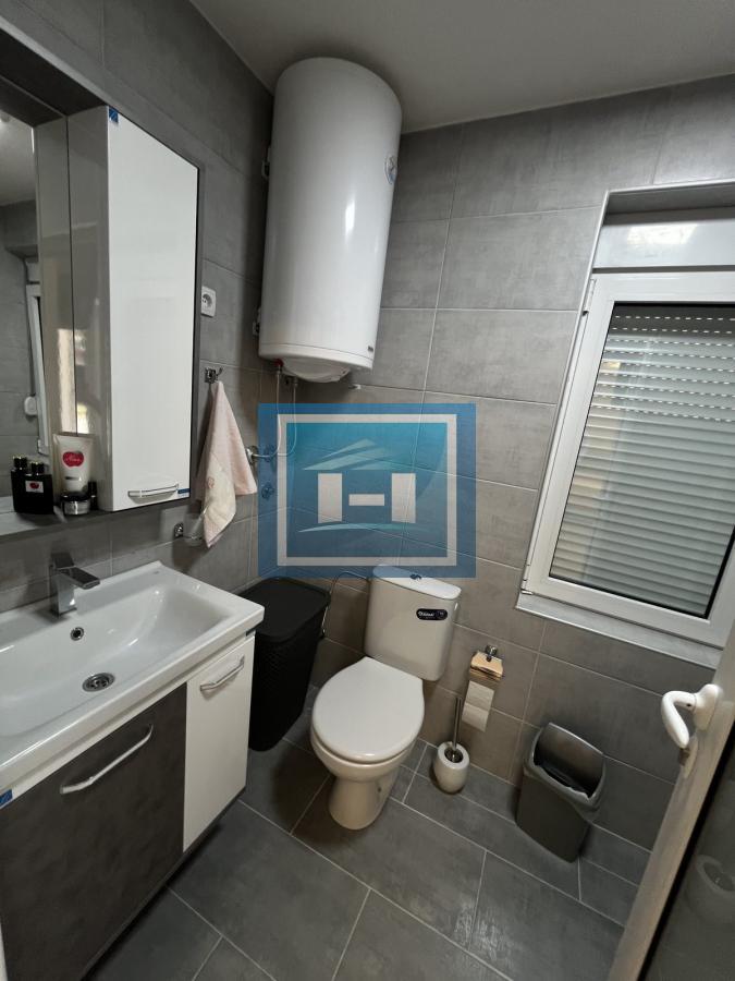 Na prodaju nova kuća 10 km od grada – legalizovana, useljiva i odmah dostupna 11