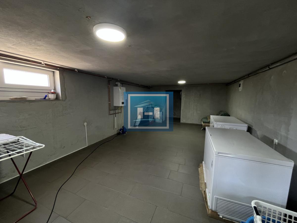 Na prodaju nova kuća 10 km od grada – legalizovana, useljiva i odmah dostupna 13