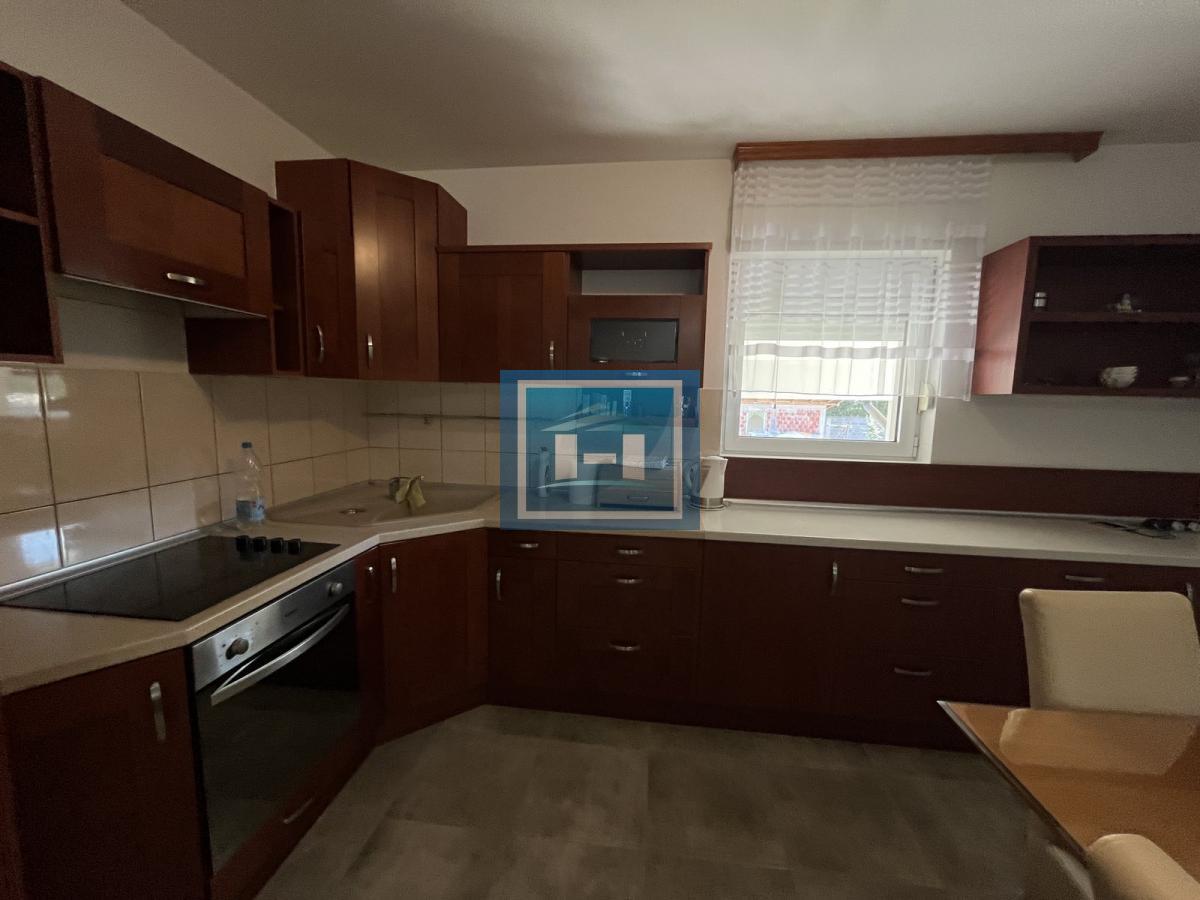 Na prodaju nova kuća 10 km od grada – legalizovana, useljiva i odmah dostupna 3