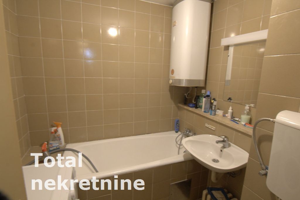 Stan,NOVI SAD,BULEVAR,kv: 91.00, € 247200, ID: 1093112 13