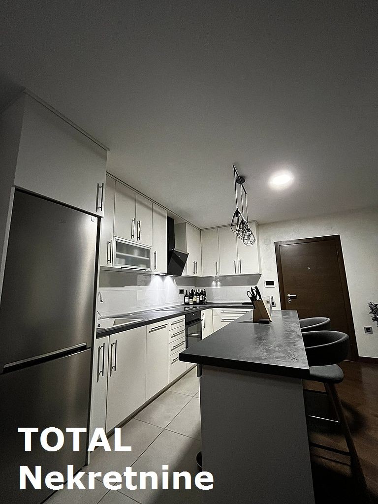 Stan,NOVI SAD,BULEVAR EVROPE,kv: 103.00, € 360500, ID: 1094820 5