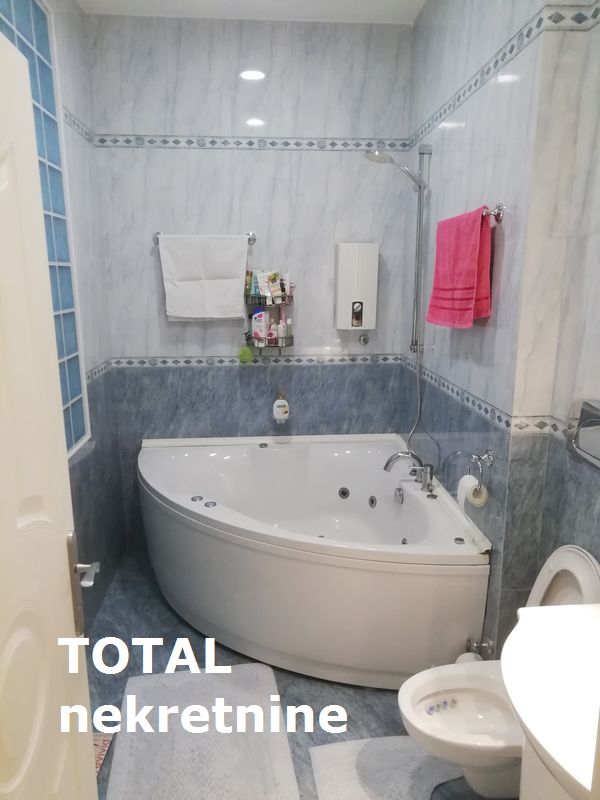 Stan,NOVI SAD,CENTAR,kv: 132.00, € 401700, ID: 1083542 9