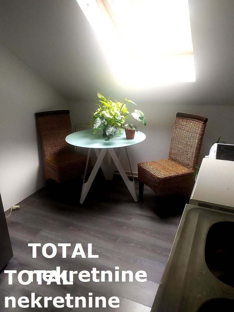 Stan,NOVI SAD,CENTAR,kv: 147.00, € 325530, ID: 1094693 8