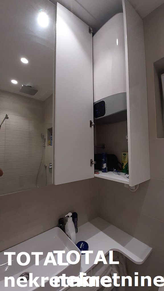 Stan,NOVI SAD,CENTAR,kv: 30.00, € 154500, ID: 1094510 17