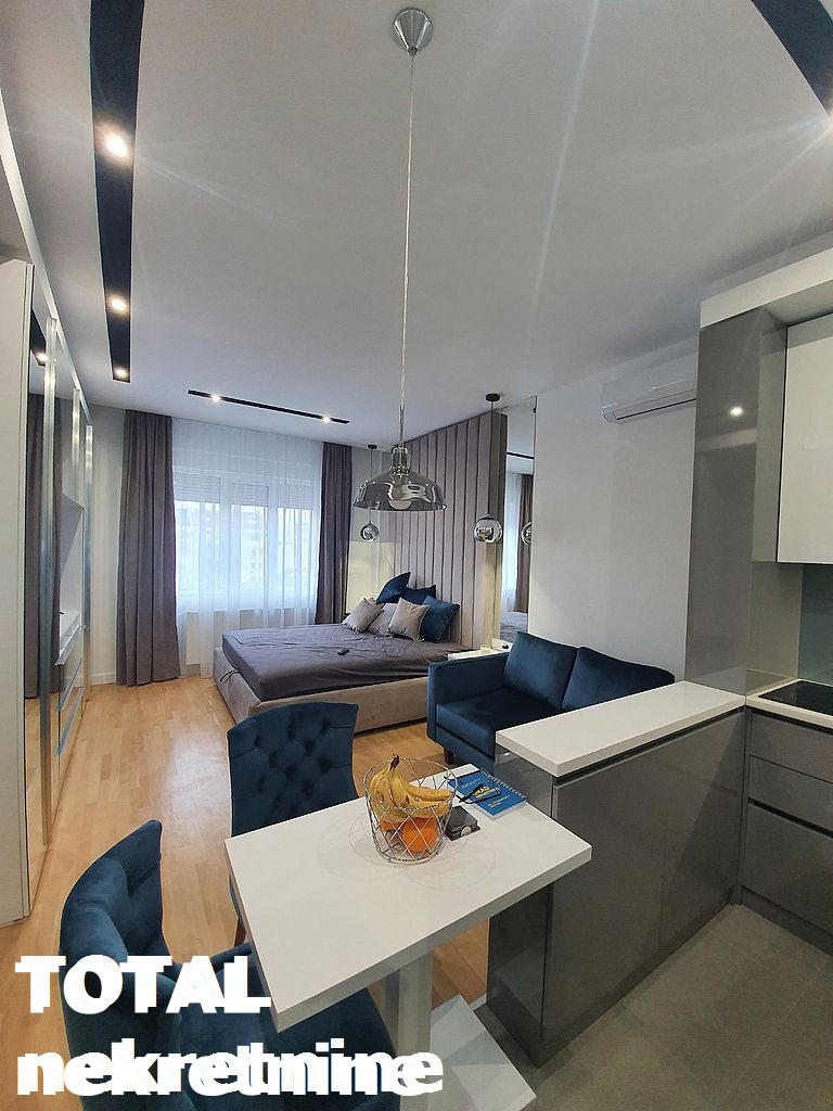 Stan,NOVI SAD,CENTAR,kv: 30.00, € 154500, ID: 1094510 8