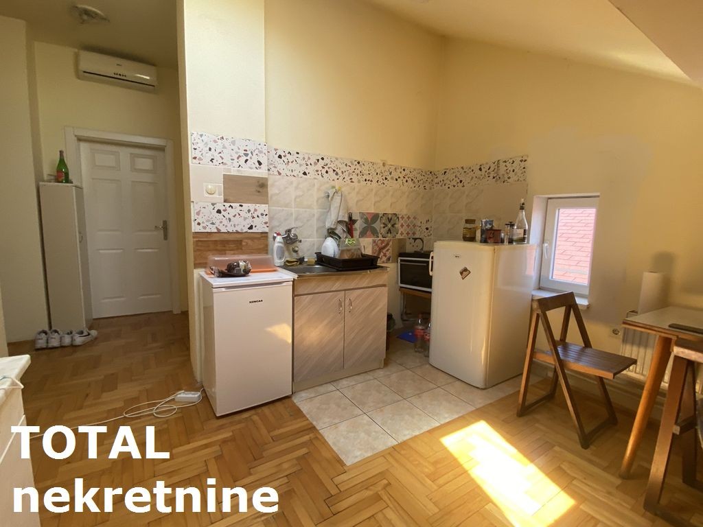 Stan,NOVI SAD,CENTAR,kv: 30.00, € 77250, ID: 1072245 1