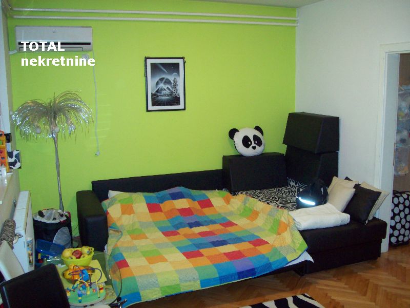 Stan,NOVI SAD,CENTAR,kv: 38.00, € 113300, ID: 1051050 5