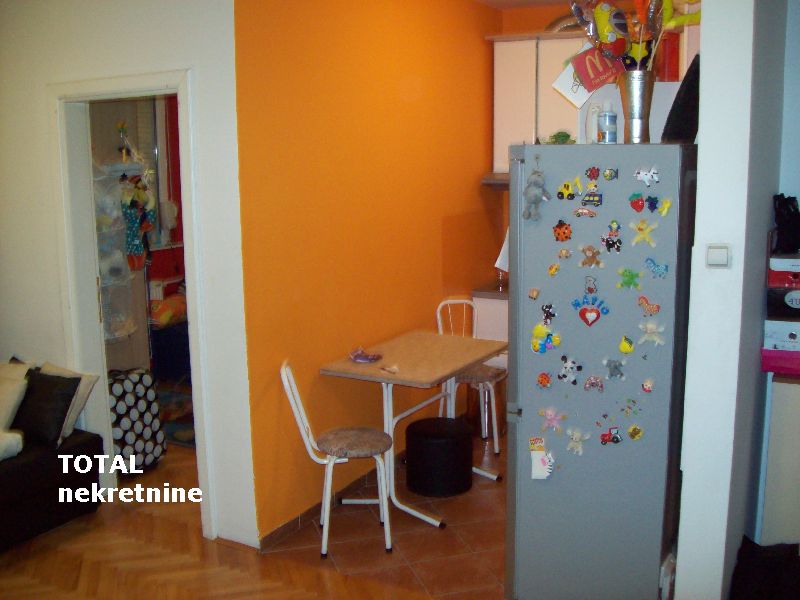 Stan,NOVI SAD,CENTAR,kv: 38.00, € 113300, ID: 1051050 8