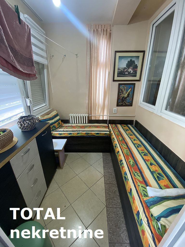 Stan,NOVI SAD,CENTAR,kv: 64.00, € 195700, ID: 1095377 8