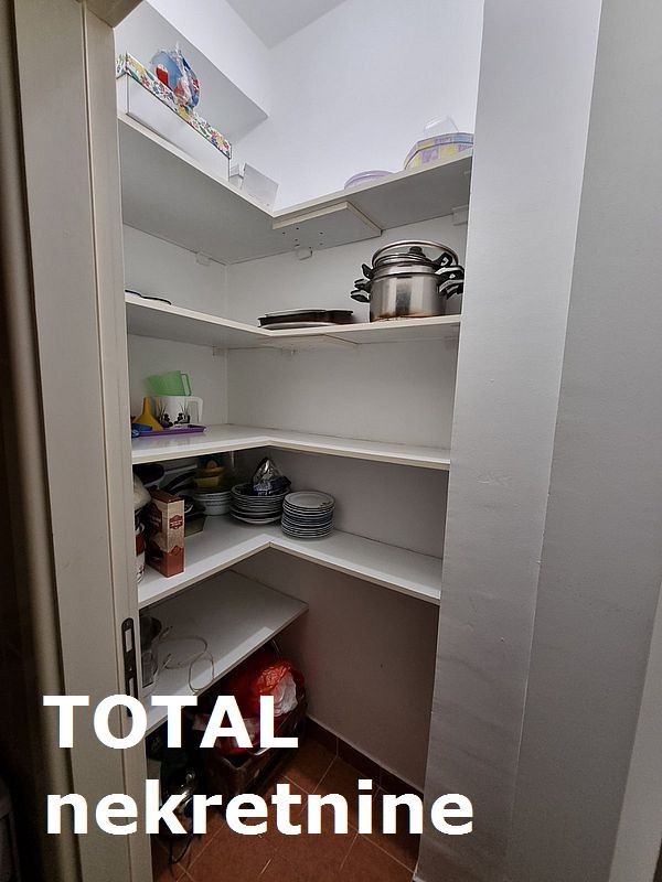 Stan,NOVI SAD,CENTAR,kv: 69.00, € 185400, ID: 1093091 8