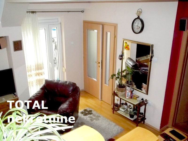 Stan,NOVI SAD,CENTAR,kv: 76.00, € 185400, ID: 1052324 1