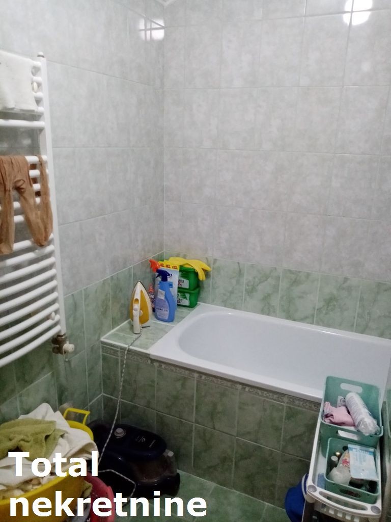 Stan,NOVI SAD,NOVA DETELINARA,kv: 87.00, € 200000, ID: 1094723 21