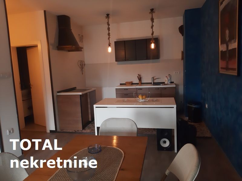 Stan,NOVI SAD,SAJAM,kv: 78.00, € 236900, ID: 1091118 9