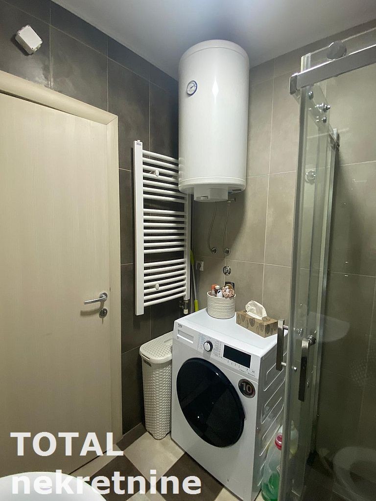 Stan,NOVI SAD,SALAJKA,kv: 41.00, € 118450, ID: 1093385 8