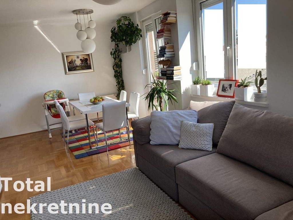 Stan,NOVI SAD,SALAJKA,kv: 75.00, € 193120, ID: 1093690 9