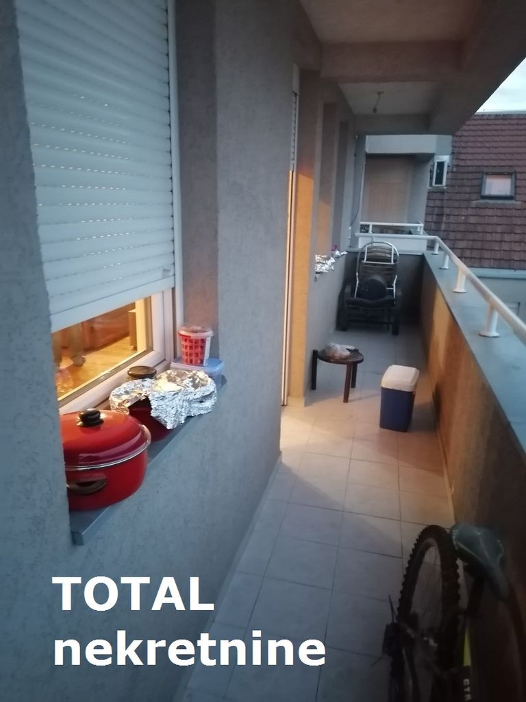 Stan,PETROVARADIN,CENTAR,kv: 68.00, € 133900, ID: 1092872 9