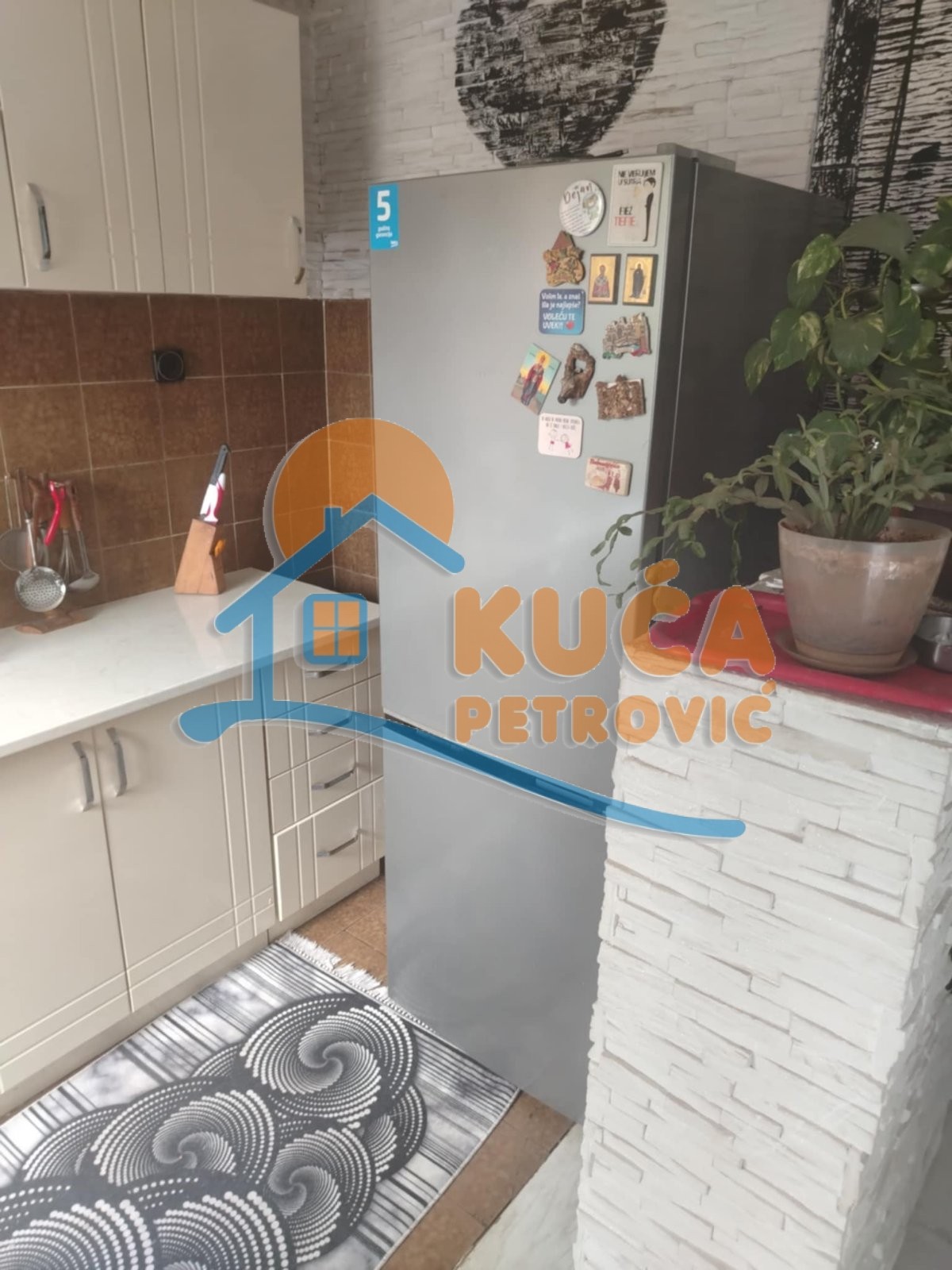 četvorosobna kuća, 210 m2, Brzi Brod, Pavla Sofrića ID: p-014422 2