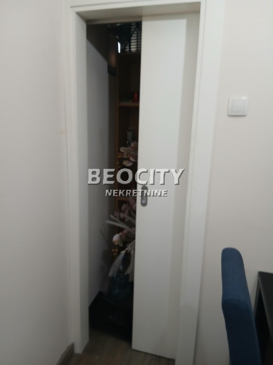 Trosoban stan, 90 m2, Blok 33, Narodnih heroja ID: 121301 12