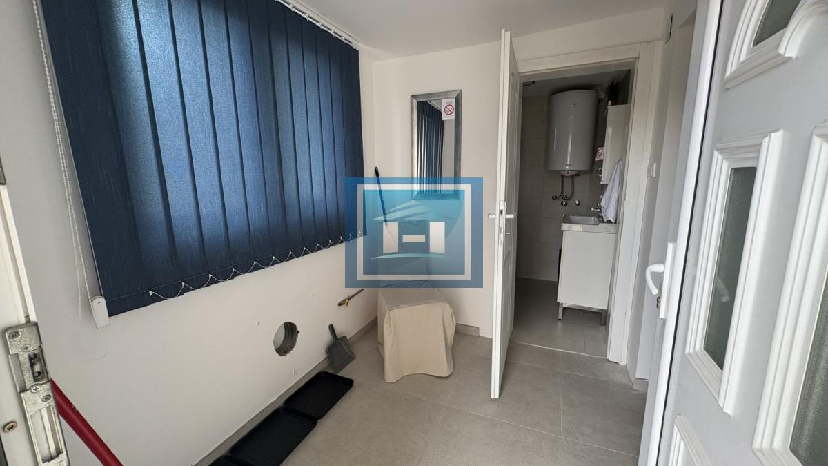 NAŠA TOPLA PREPORUKA – RENOVIRANA PRIZEMNA KUĆA U MIRNOM DELU GRADA SA UREĐENIM DVORIŠTEM 11