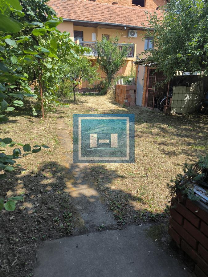 PRODAJE SE KUĆA 423 m² – BLIZINA CENTRA ĆUPRIJE! 15