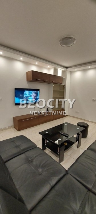 Trosoban stan, 60 m2, Dedinje ID: 121387 1