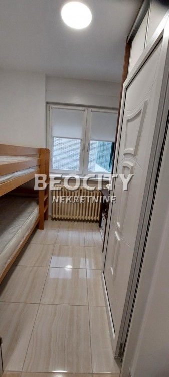 Trosoban stan, 60 m2, Dedinje ID: 121387 10