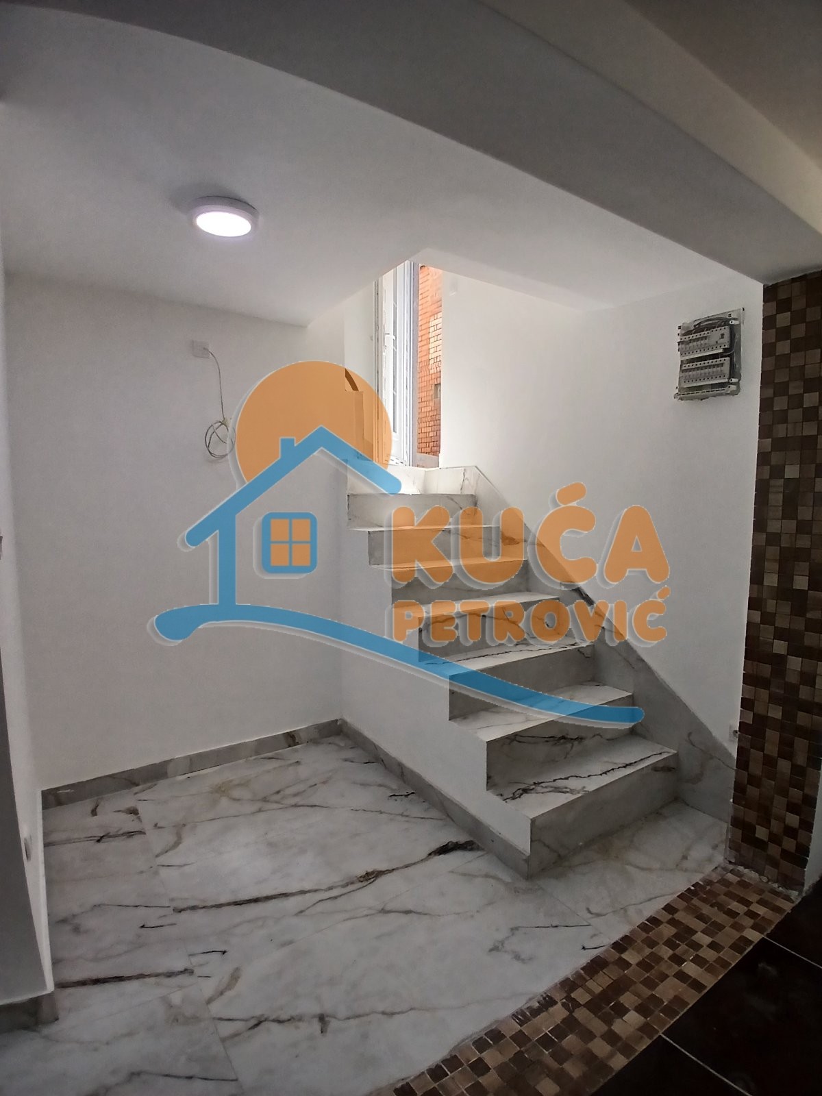 Lokal, 30 m2, Centar, Nade Tomić ID: i-014528 3