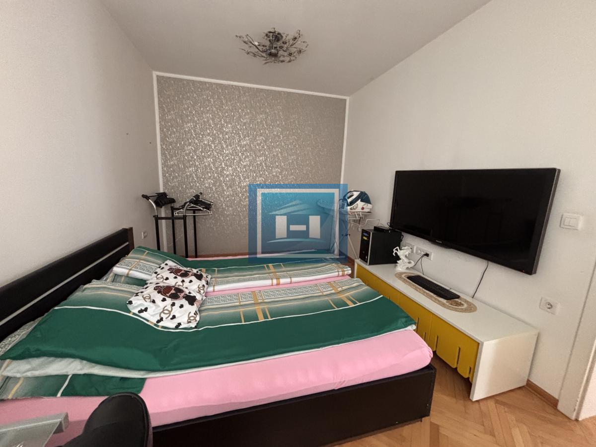 Savršen četvorosoban stan na još boljoj lokaciji 15