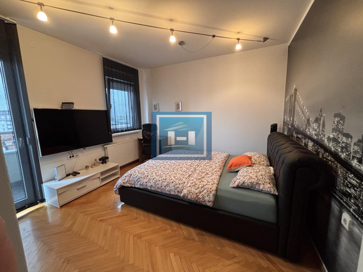 Savršen četvorosoban stan na još boljoj lokaciji 22