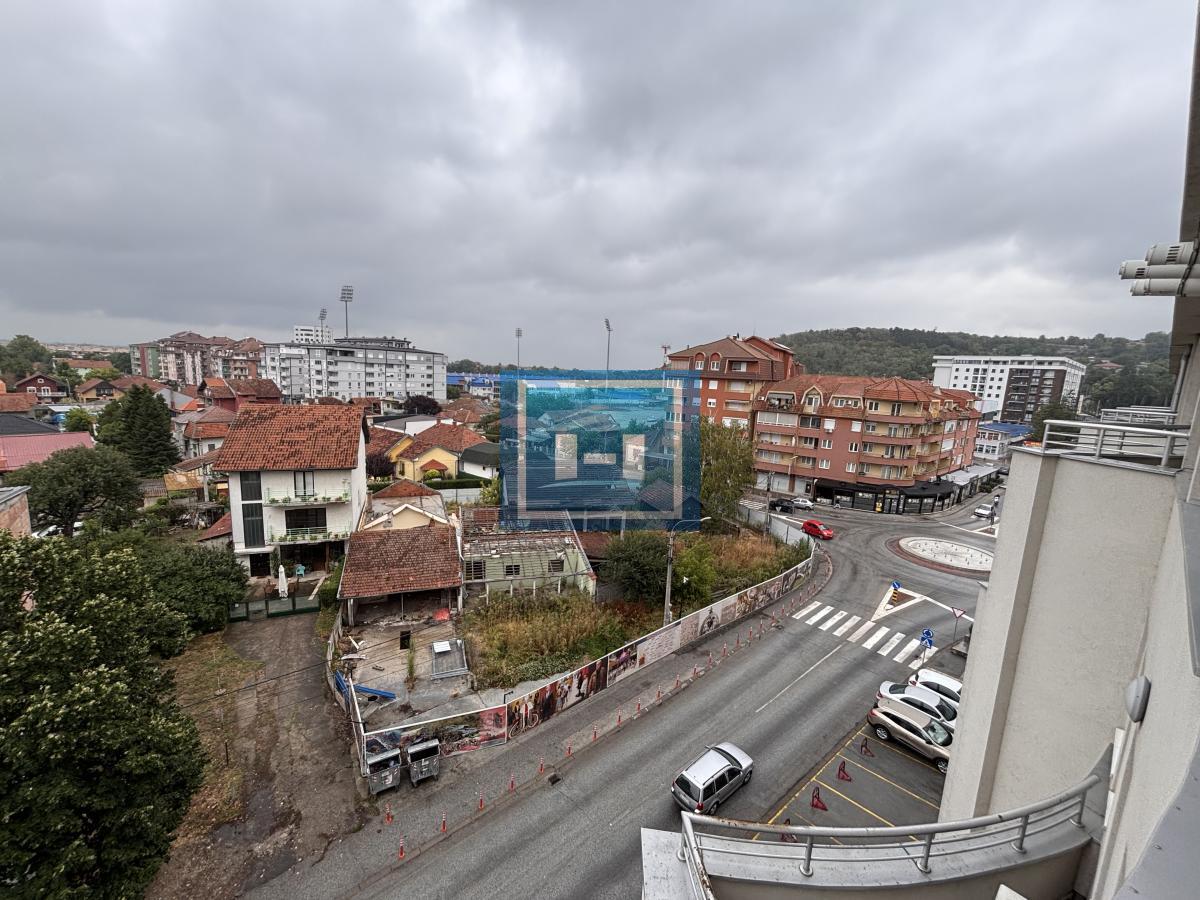 Savršen četvorosoban stan na još boljoj lokaciji 26