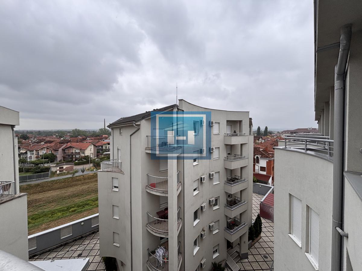 Savršen četvorosoban stan na još boljoj lokaciji 35