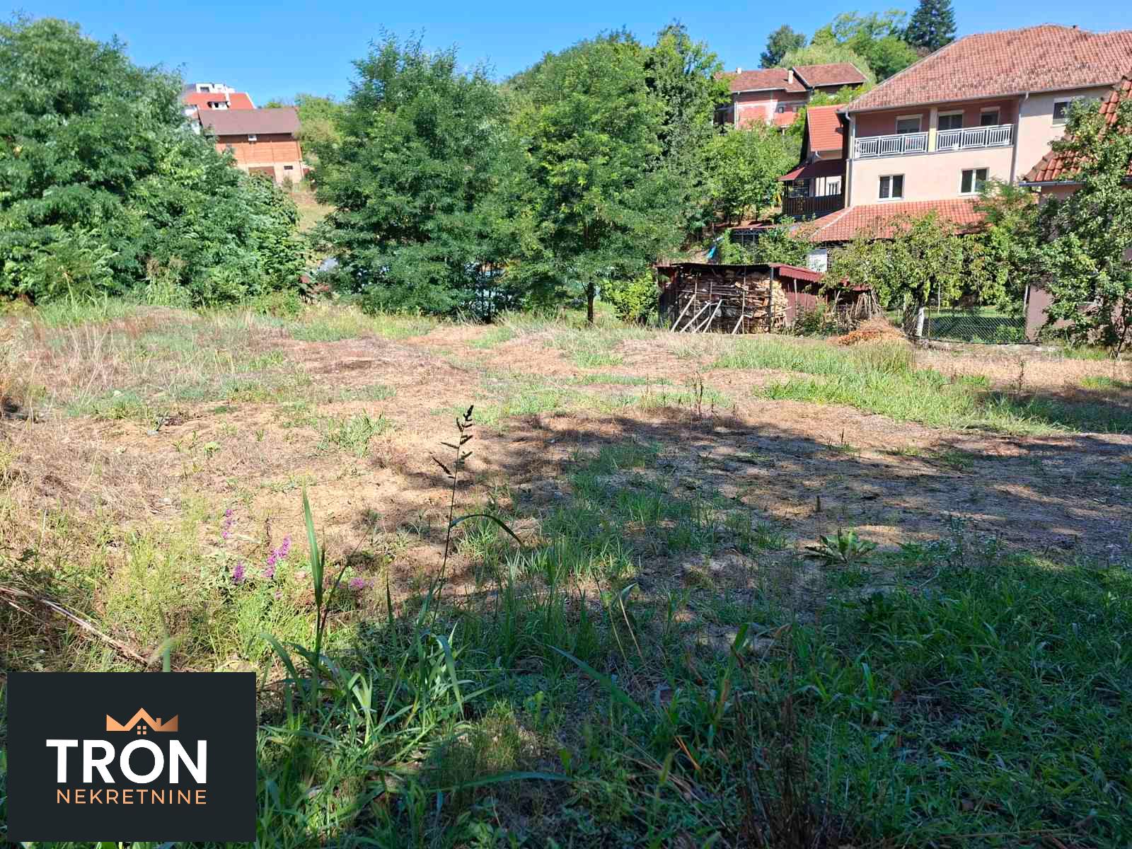 Građevinski plac na 900m od strogog centra 2