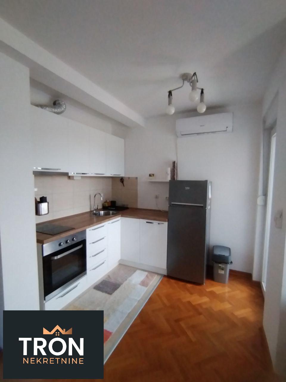 Jednosoban stan kod Snežnika 36m2 2