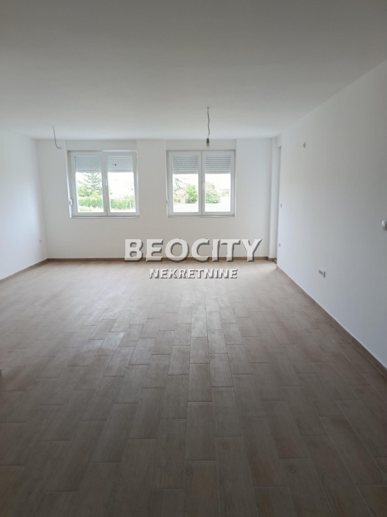 četvorosoban stan, 75 m2, Adice ID: 121430 1