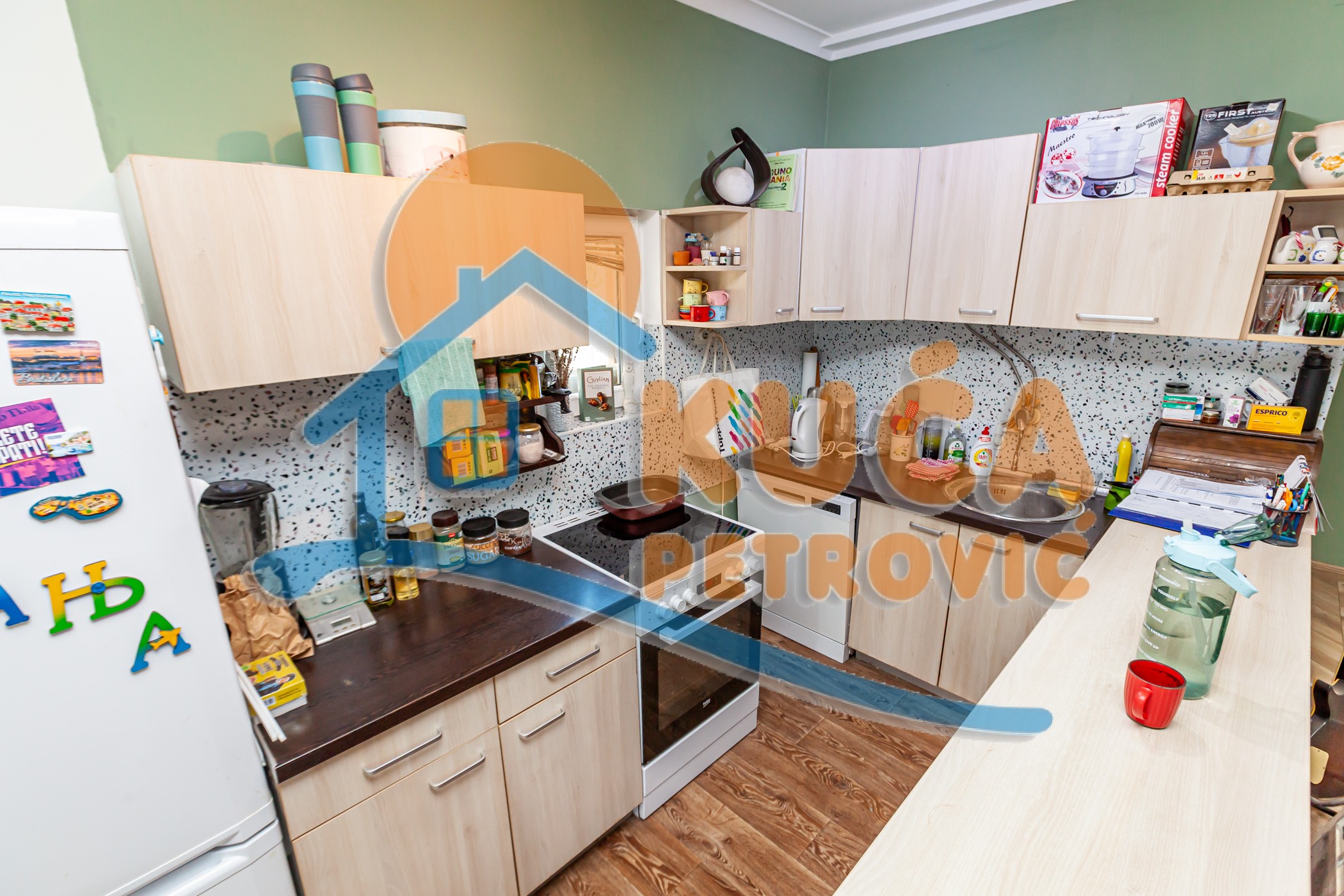 četvorosobna kuća, 184 m2, Crveni krst, Metalska ID: p-014517 4