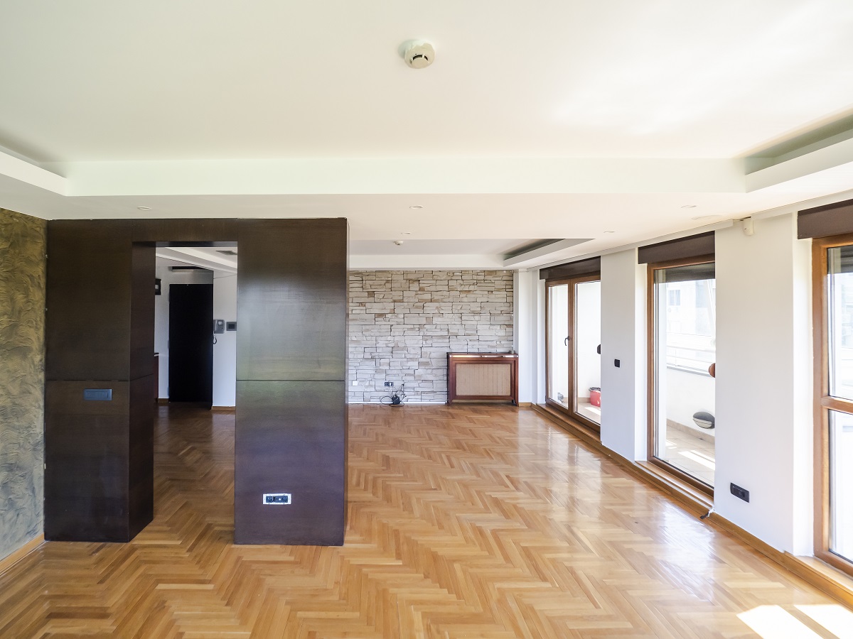 Izdajemo odličan višesoban stan  174m2  Blok 30  Španskih boraca 4