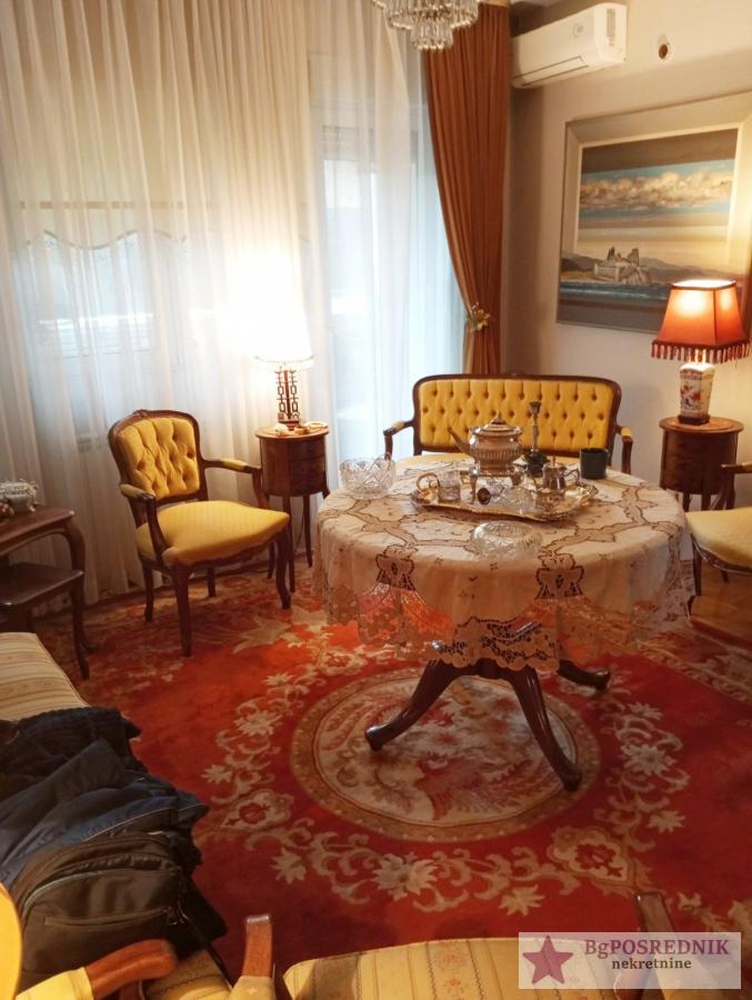 Vračar, Čubura, Sazonova, 61m2+14m2 1