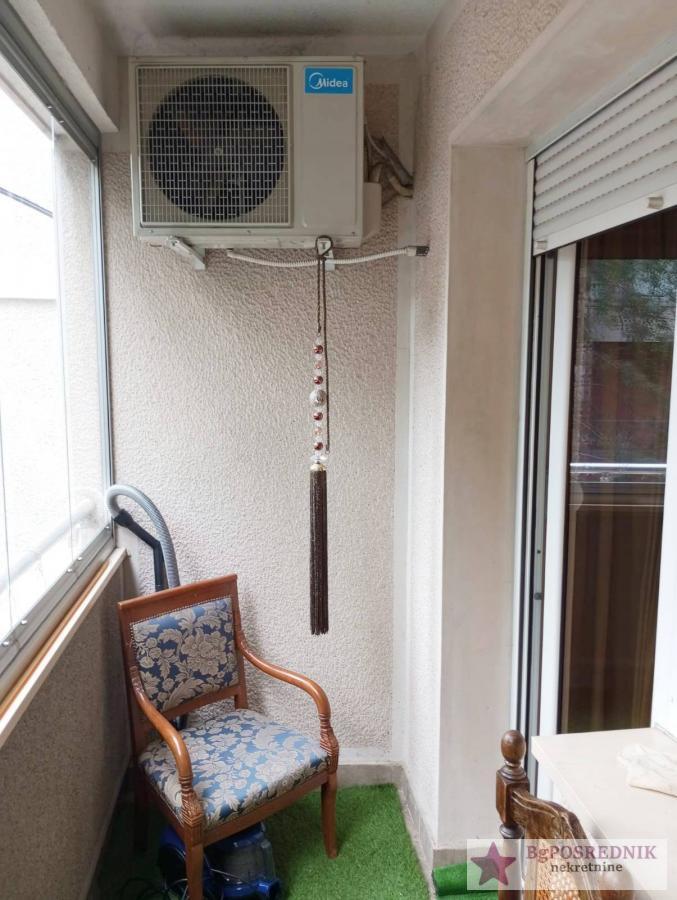 Vračar, Čubura, Sazonova, 61m2+14m2 14