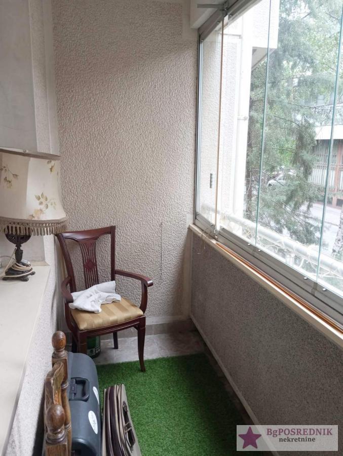 Vračar, Čubura, Sazonova, 61m2+14m2 15