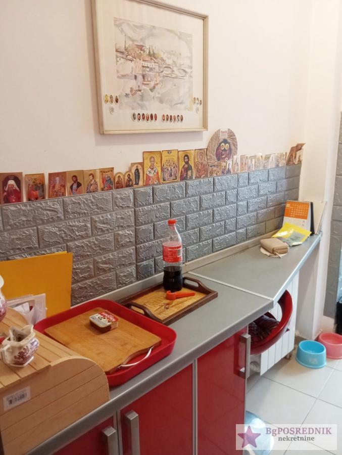 Vračar, Čubura, Sazonova, 61m2+14m2 8