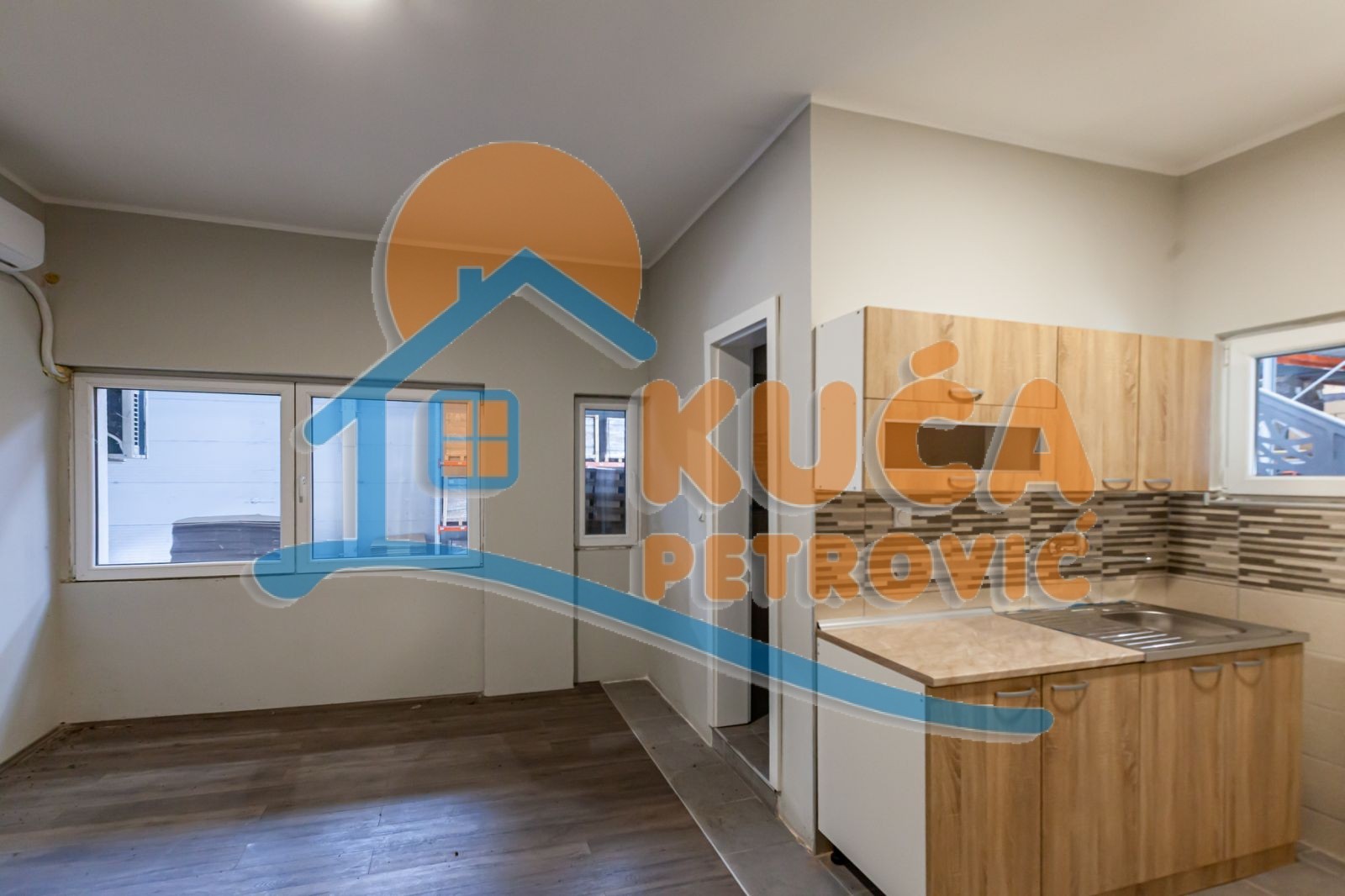 Lokal, 2000 m2, Čamurlija, Šumadijska ID: i-014545 10