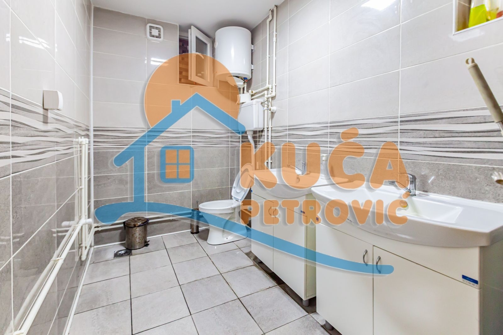 Lokal, 2000 m2, Čamurlija, Šumadijska ID: i-014545 7