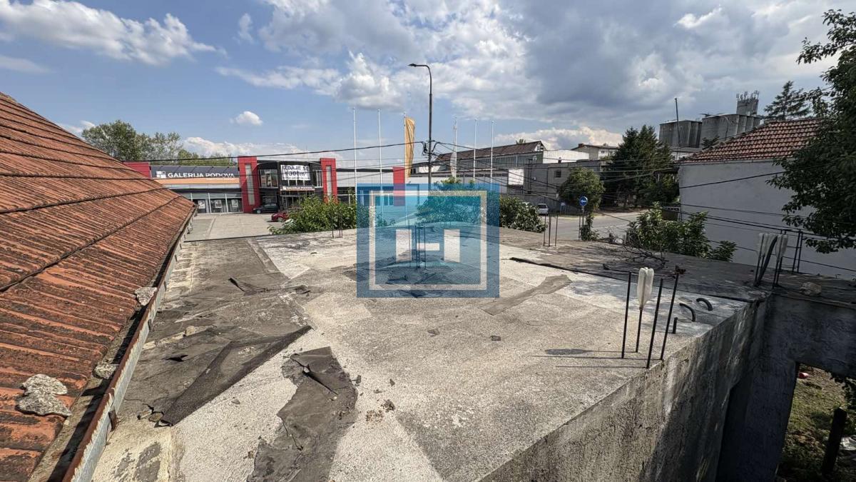 Na prodaju kuća u sivoj fazi – odlična lokacija, velika prilika 11