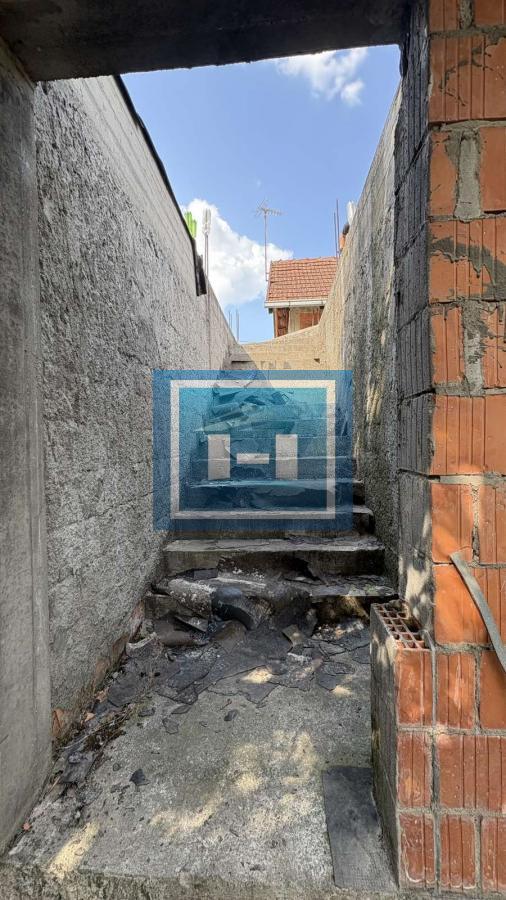 Na prodaju kuća u sivoj fazi – odlična lokacija, velika prilika 4